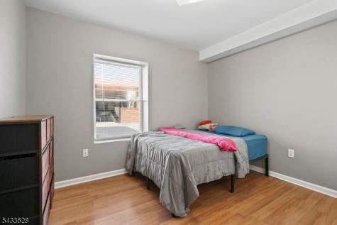 19 Halleck Street Newark NJ 07104