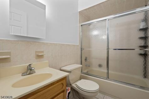 19 Halleck Street Newark NJ 07104