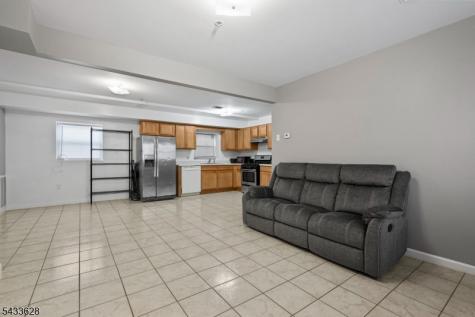 19 Halleck Street Newark NJ 07104