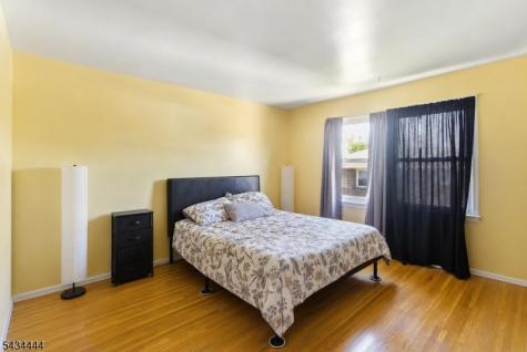 1109 Essex Avenue Linden NJ 07036