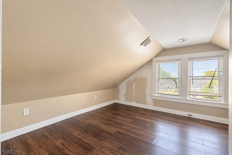 35 Irving Avenue Newark NJ 07112