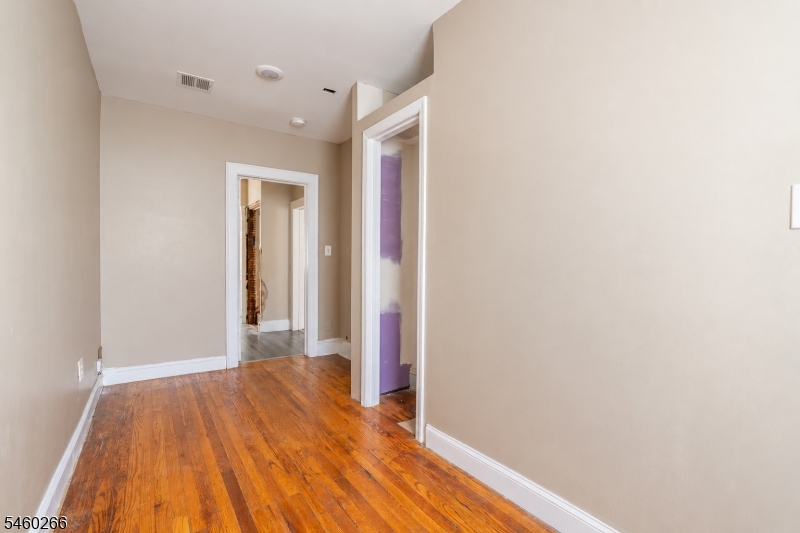 35 Irving Avenue Newark NJ 07112