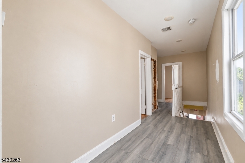 35 Irving Avenue Newark NJ 07112