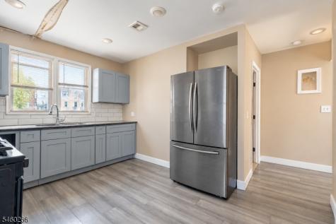 35 Irving Avenue Newark NJ 07112