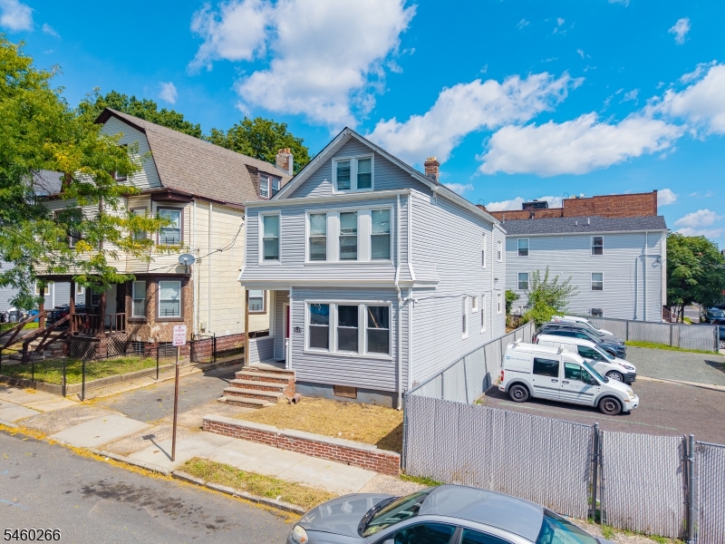 35 Irving Avenue Newark NJ 07112