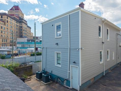 35 Irving Avenue Newark NJ 07112