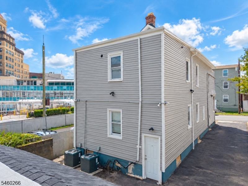 35 Irving Avenue Newark NJ 07112