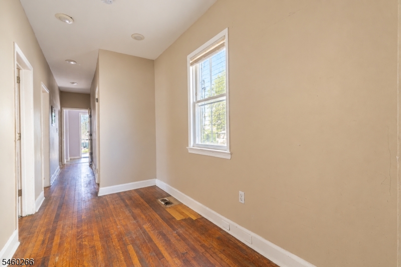 35 Irving Avenue Newark NJ 07112
