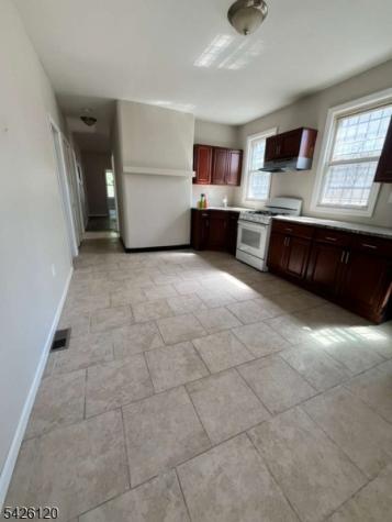 132 Mapes Avenue Newark NJ 07112
