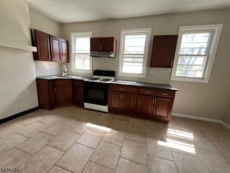 132 Mapes Avenue Newark NJ 07112