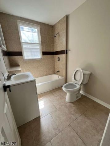 132 Mapes Avenue Newark NJ 07112