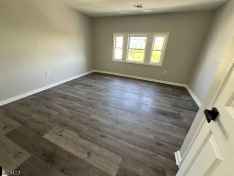 132 Mapes Avenue Newark NJ 07112