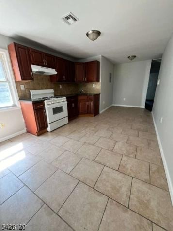 132 Mapes Avenue Newark NJ 07112