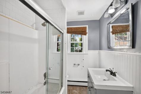 226 N 3rd Avenue Manville NJ 08835