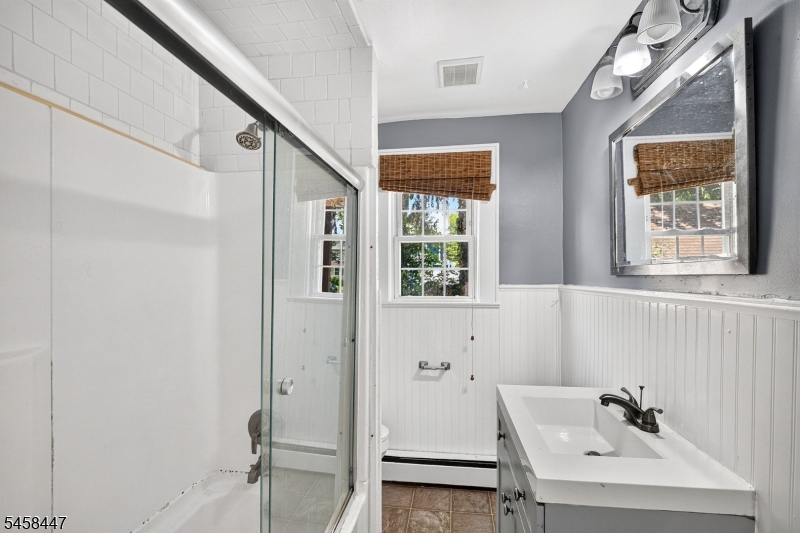 226 N 3rd Avenue Manville NJ 08835