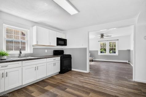 226 N 3rd Avenue Manville NJ 08835