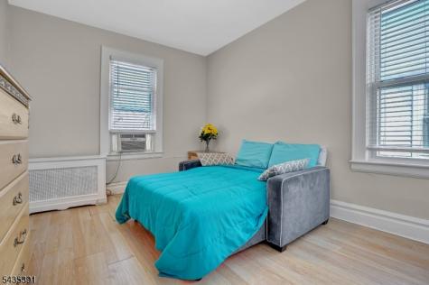35 Chester Avenue Irvington NJ 07111