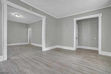 35 Chester Avenue Irvington NJ 07111