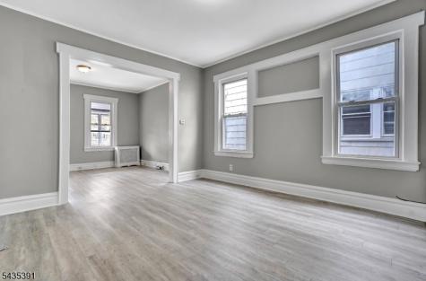 35 Chester Avenue Irvington NJ 07111