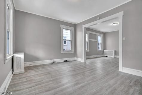 35 Chester Avenue Irvington NJ 07111