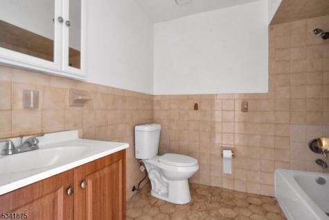 1129 Spruce Street Roselle NJ 07203