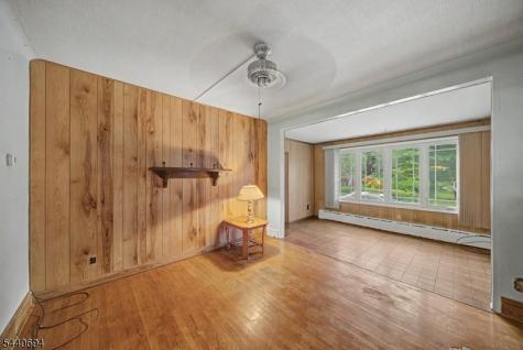 21 Downs Avenue Wharton NJ 07885