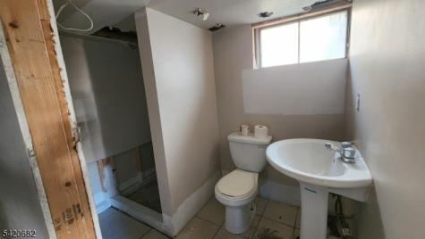 23 Russell Avenue Edison NJ 08817