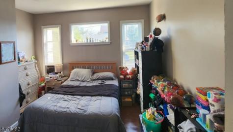 23 Russell Avenue Edison NJ 08817