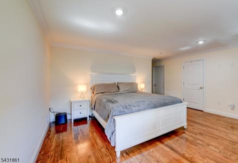 657 Jefferson Avenue Elizabeth NJ 07201