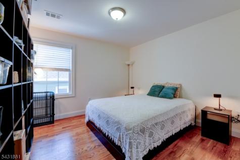 657 Jefferson Avenue Elizabeth NJ 07201