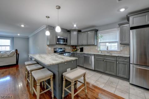 657 Jefferson Avenue Elizabeth NJ 07201