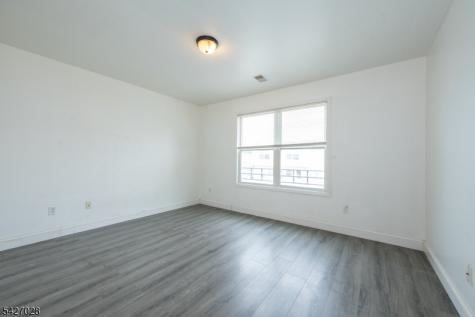 447 S 9th Street Newark NJ 07103