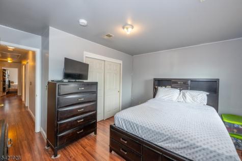 447 S 9th Street Newark NJ 07103
