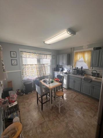 288 Pomona Avenue Newark NJ 07112