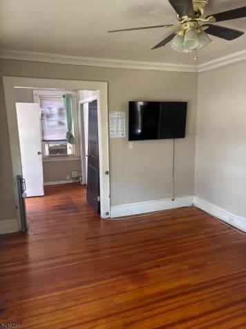 288 Pomona Avenue Newark NJ 07112