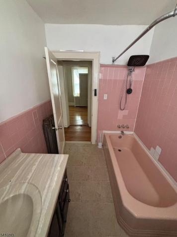 288 Pomona Avenue Newark NJ 07112