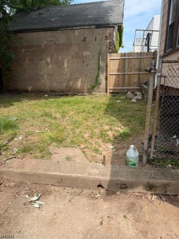 288 Pomona Avenue Newark NJ 07112