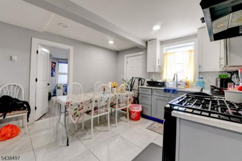 122 16TH Avenue Paterson NJ 07501