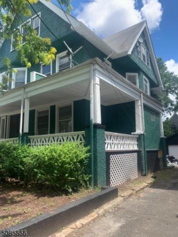 852 S 13th Street Newark NJ 07108