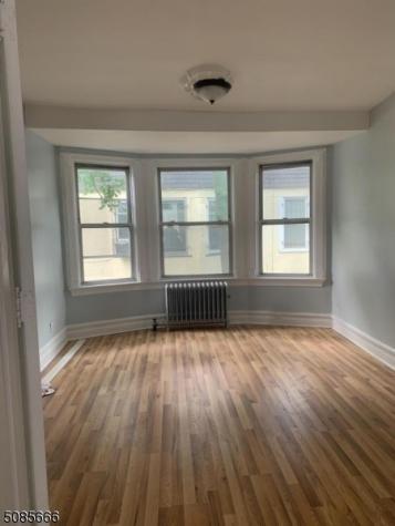 852 S 13th Street Newark NJ 07108