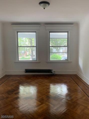 852 S 13th Street Newark NJ 07108