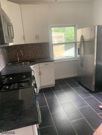 852 S 13th Street Newark NJ 07108