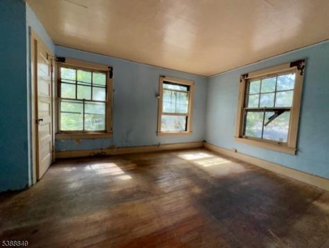 48 S Willow Street Montclair NJ 07042