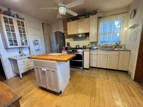 48 S Willow Street Montclair NJ 07042