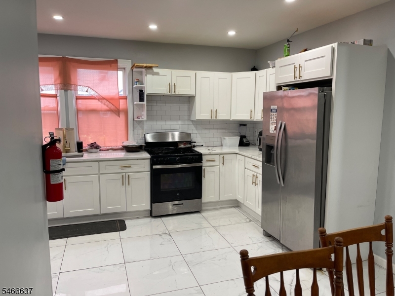 107 Delmar Place Irvington NJ 07111