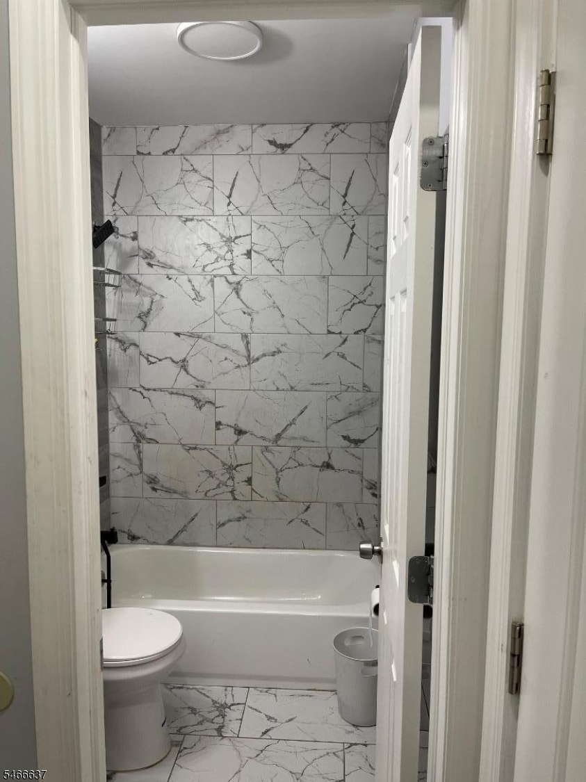 107 Delmar Place Irvington NJ 07111