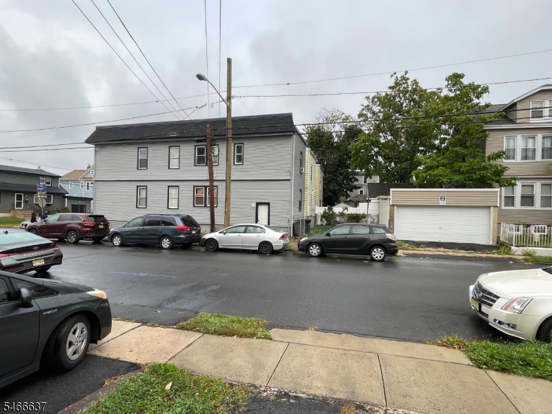 107 Delmar Place Irvington NJ 07111