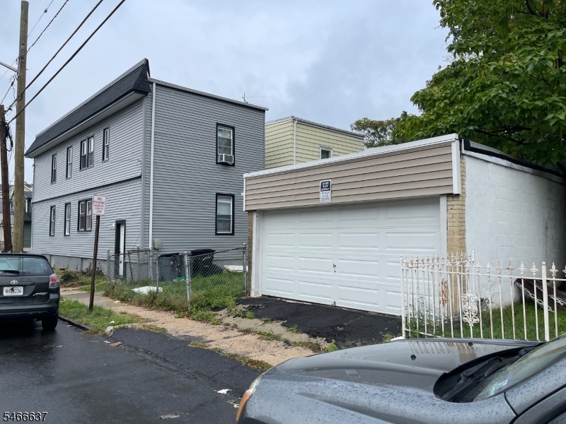 107 Delmar Place Irvington NJ 07111