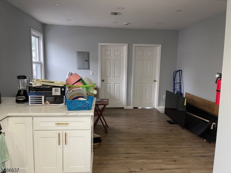 107 Delmar Place Irvington NJ 07111