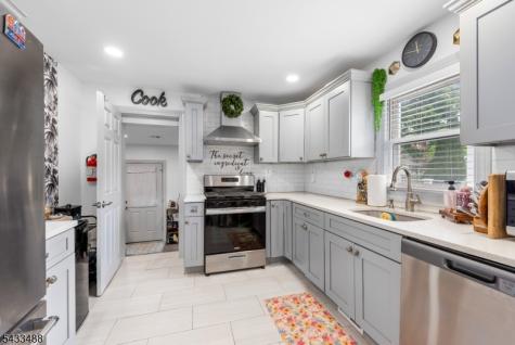 16 Lehigh Street Dover NJ 07801